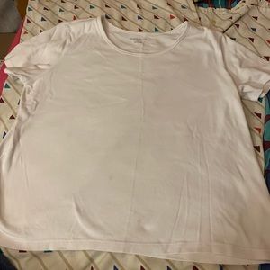 Women white tee